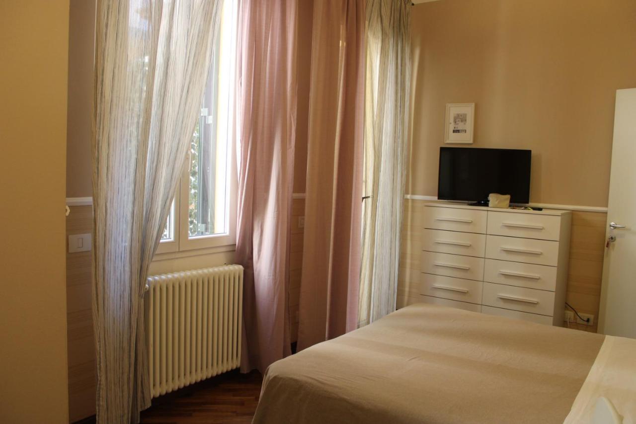 Irnerio Rooms Bologna Buitenkant foto