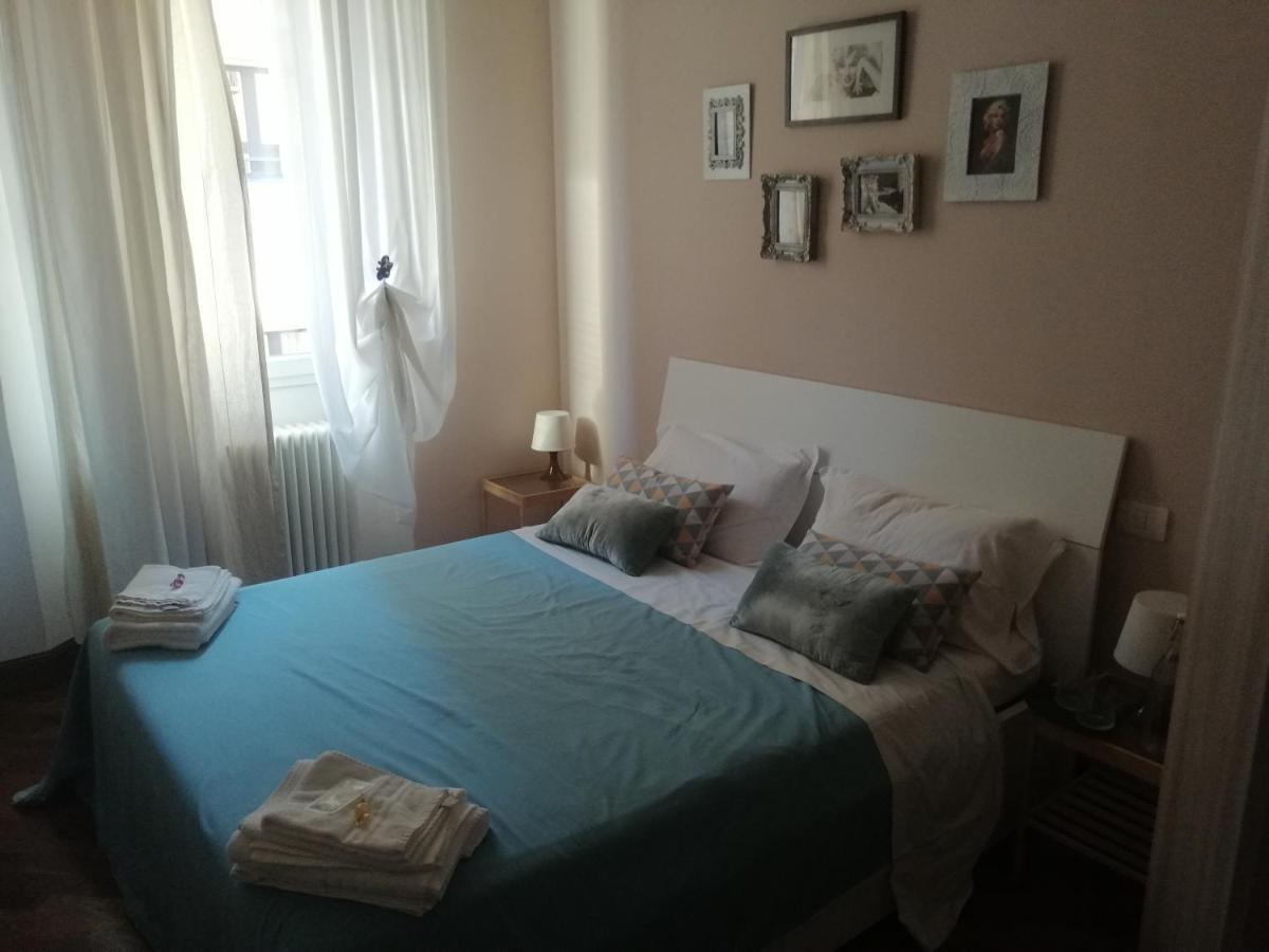 Irnerio Rooms Bologna Buitenkant foto